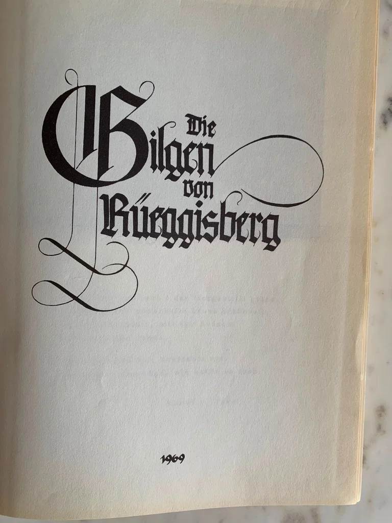 Title page of Die Gilgen von Rüeggisberg in blackletter script, with the year 1969.