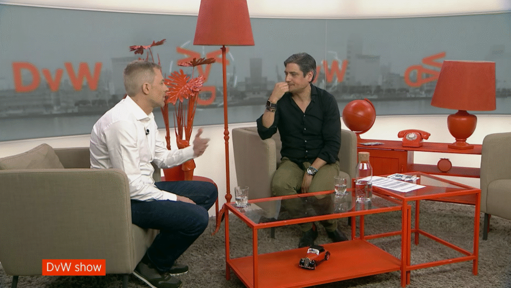 80a0d9ebb_danny_von_wattenwyl_show_1